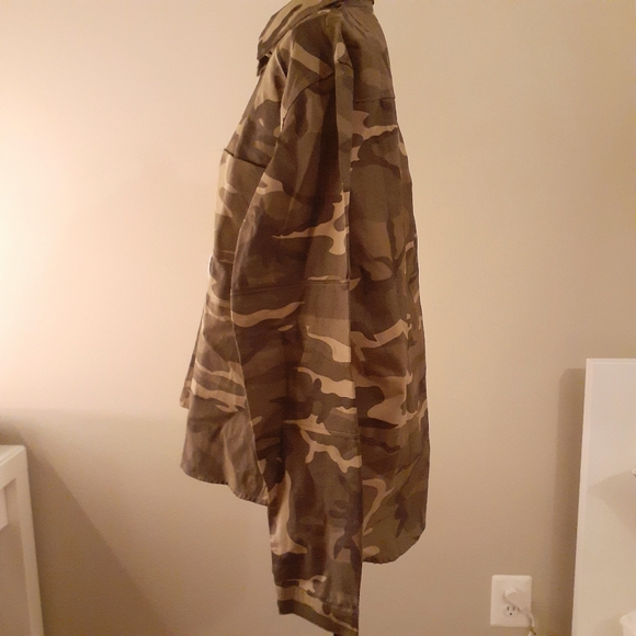 Muted army buttoned down shirt - Picture 6 of 6